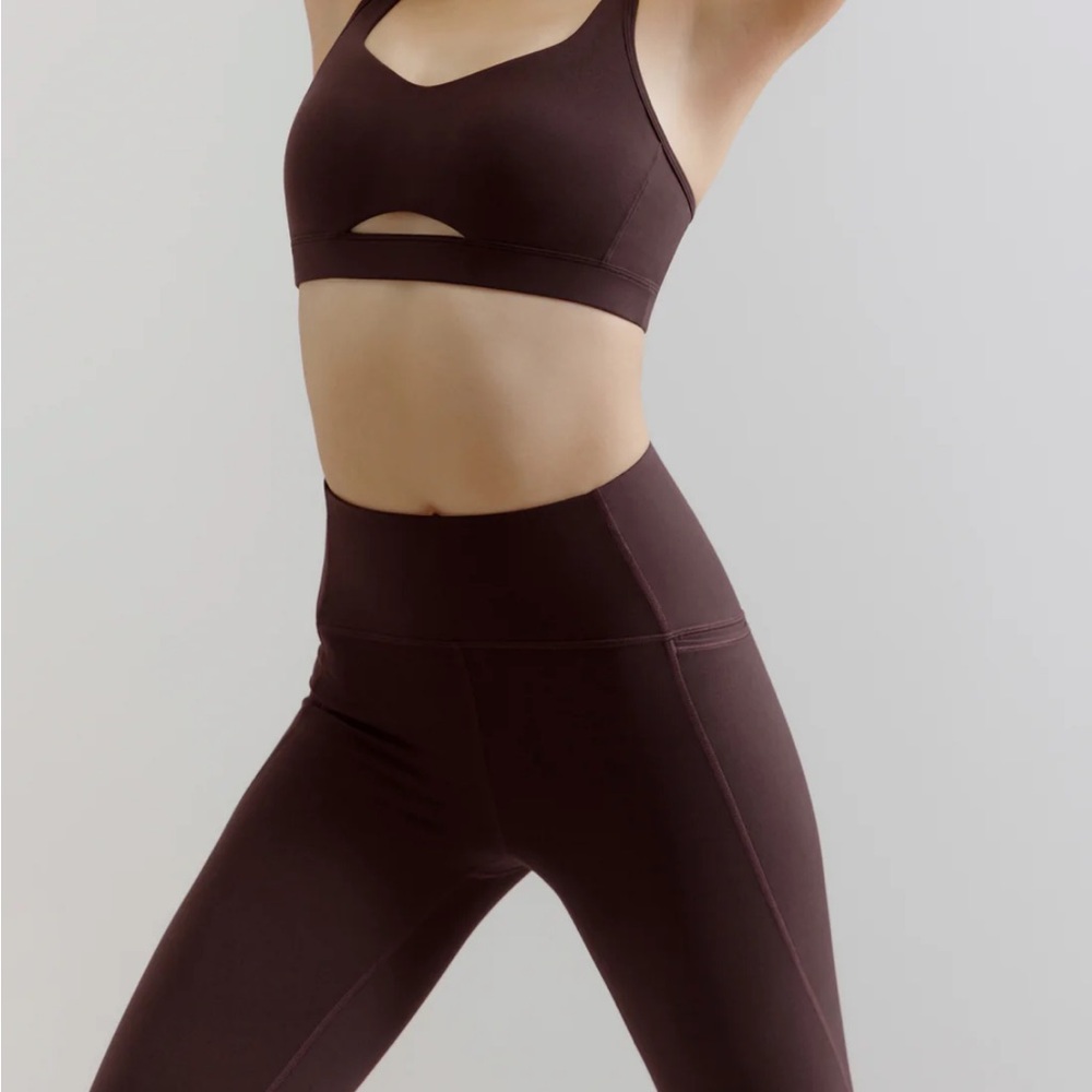 Neiwai Sports Bra - 34B/C